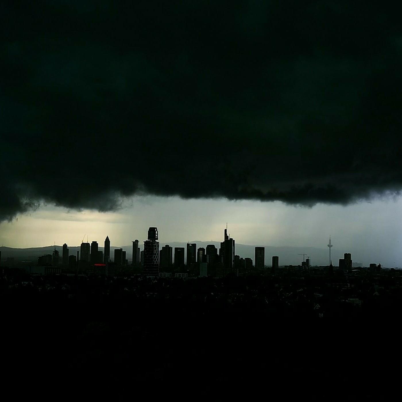 Warum steigen die Märkte immer noch? "Irgendwann kommt das Börsen-Gewitter" episode artwork