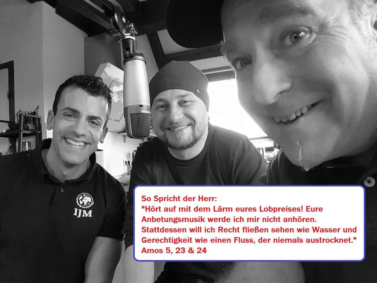 #24 Gott will soziale Gerechtigkeit (m. Daniel Rentschler von IJM) episode artwork