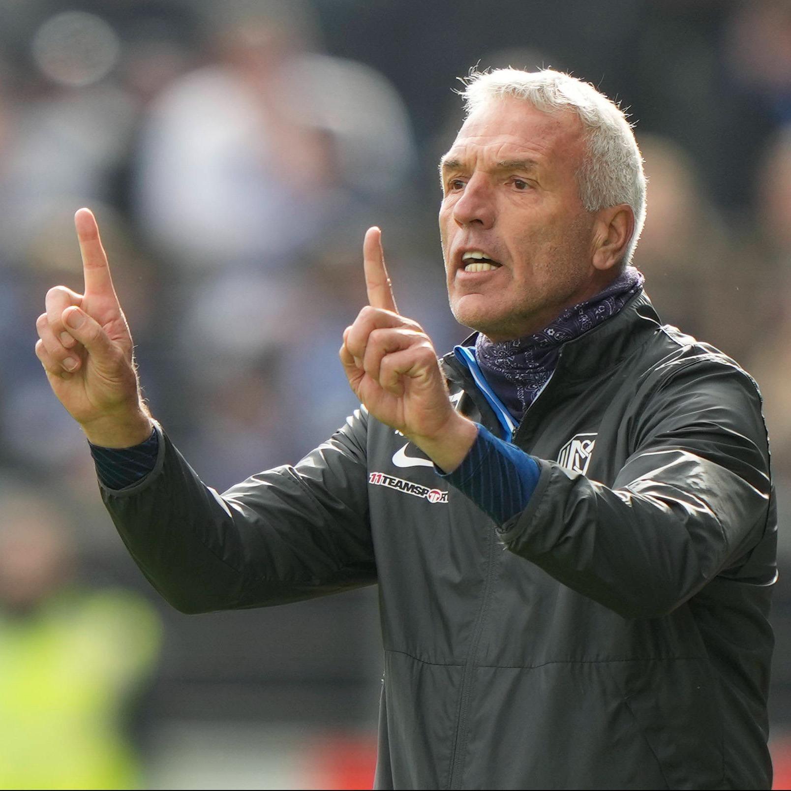Trainer-Legende Ernst Middendorp über Südafrika: Keine Euphorie und Anreise-Chaos episode artwork